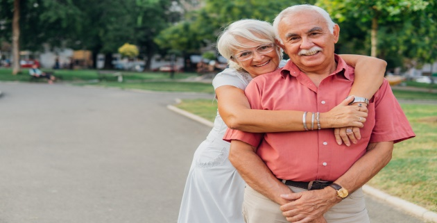 Reverse Mortgage Disadvantages and Advantages: Your Guide to Reverse Mortgage Pros and Cons